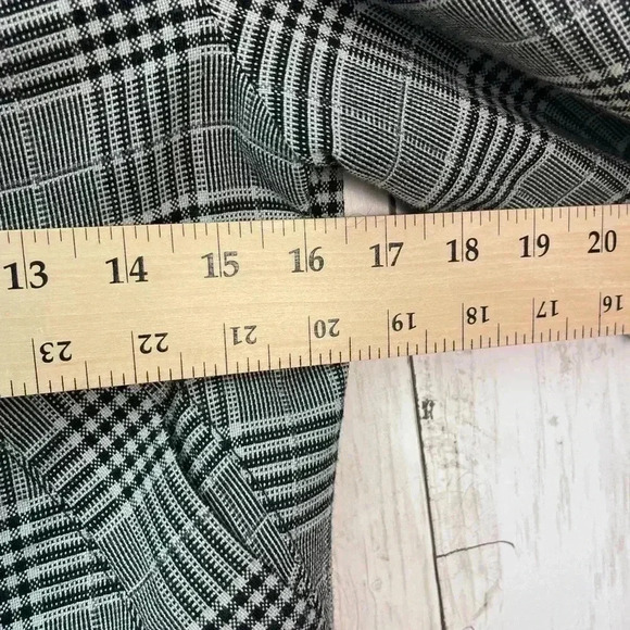 Guess 3/4 Sleeve Jacket size Small Black/White Fall/Winter - Picture 12 of 14